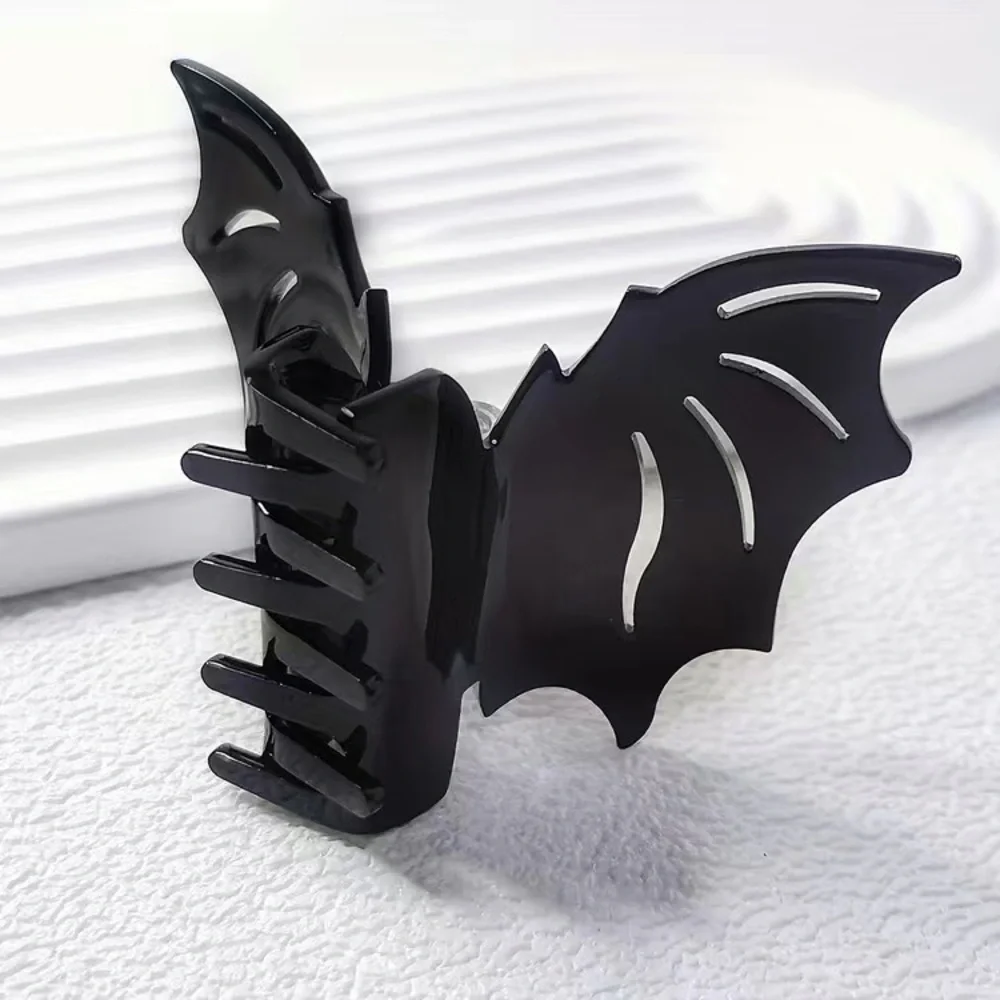 Bat Hair Claw